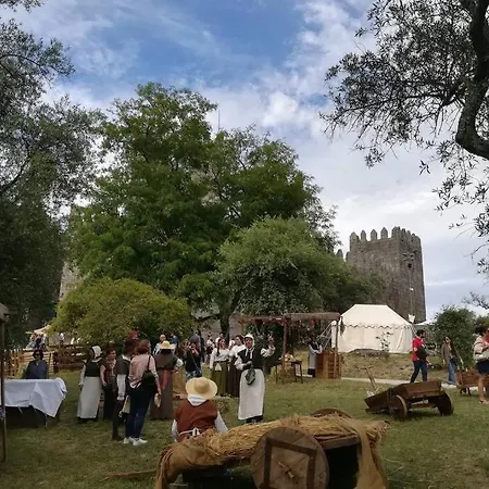 Com Vista Para O Castelo De - Double Bedroom En-suite With A View To Castle Daire