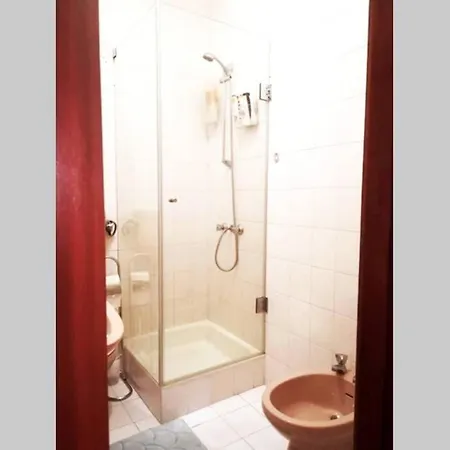 Com Vista Para O Castelo De - Double Bedroom En-suite With A View To Castle *